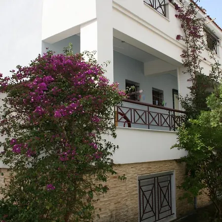 Stella Maisonette Feriehus